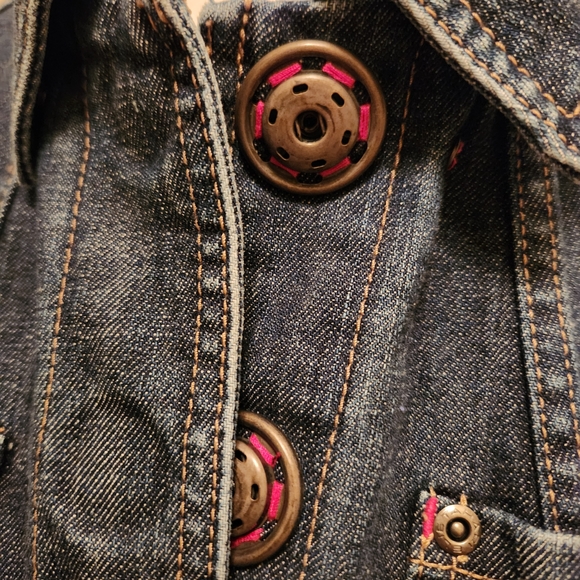 Elie Tahari Denim Jacket with Metal Buttons - Picture 3 of 11